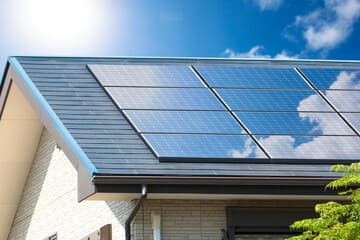 太陽光発電は本当にお得？5kW設置で電気代はどれくらい変わるのか