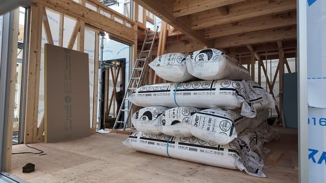 石油遅延による今後の建築資材の遅延高騰