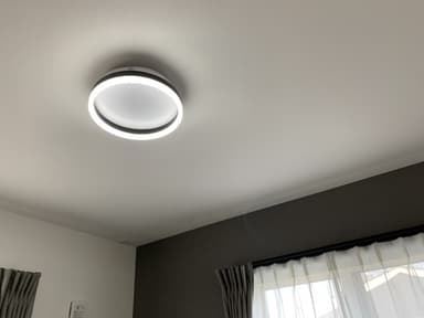自宅を極上の癒し空間へ。光の演出にこだわった次世代LEDシーリングライトが登場