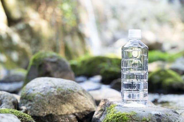 胃腸を整え、暮らしを潤す。「還元水素水」の選び方とおすすめメーカーガイド