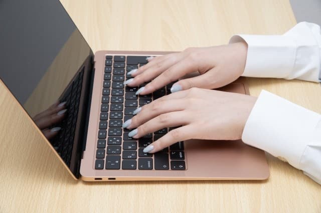 パソコンの「シャットダウン」はもう古い？