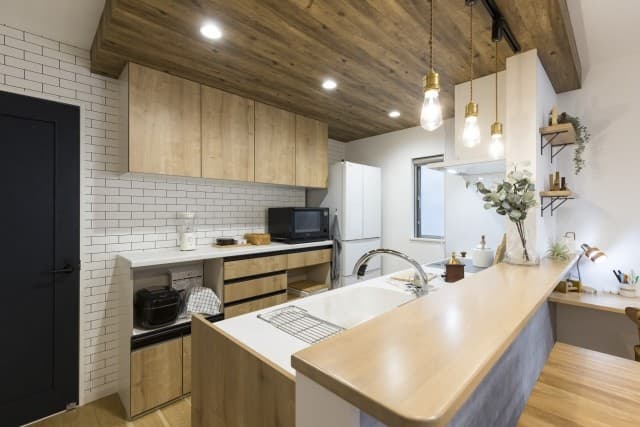 「見た目」だけで選ぶと後悔する？システムキッチン選びで本当にこだわるべき「5つの時短ポイント」 