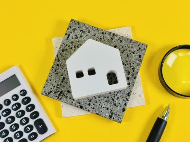 住宅ローン「変動か固定か」で迷うあなたへ