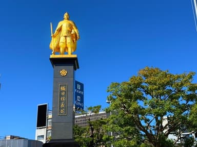 織田信長 ― 日本最初の“破壊と創造”の経営者